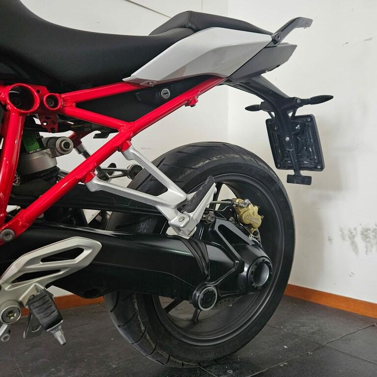 R 1200 R