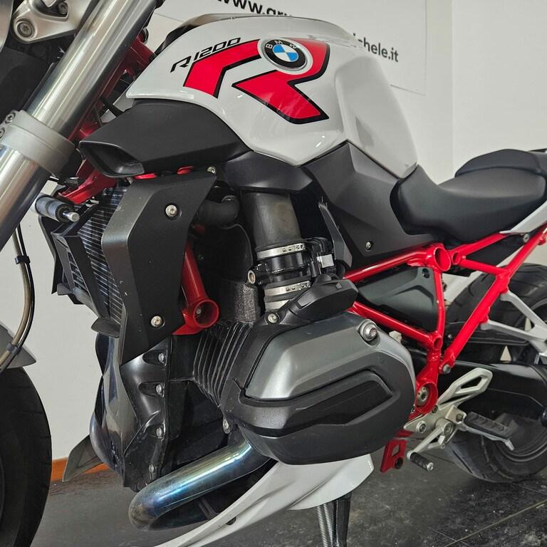 R 1200 R