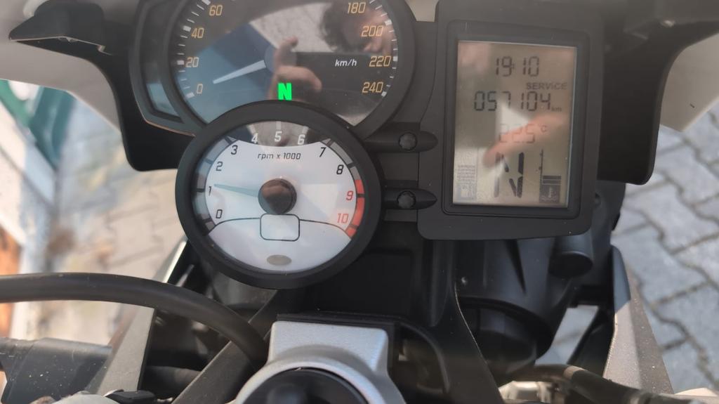 F 800 R
