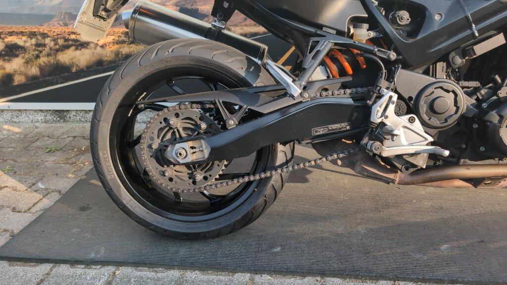 F 800 R
