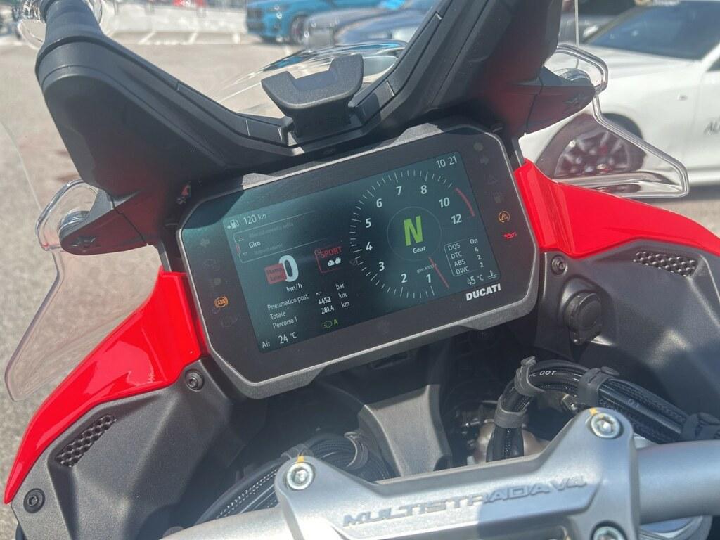 MULTISTRADA V4