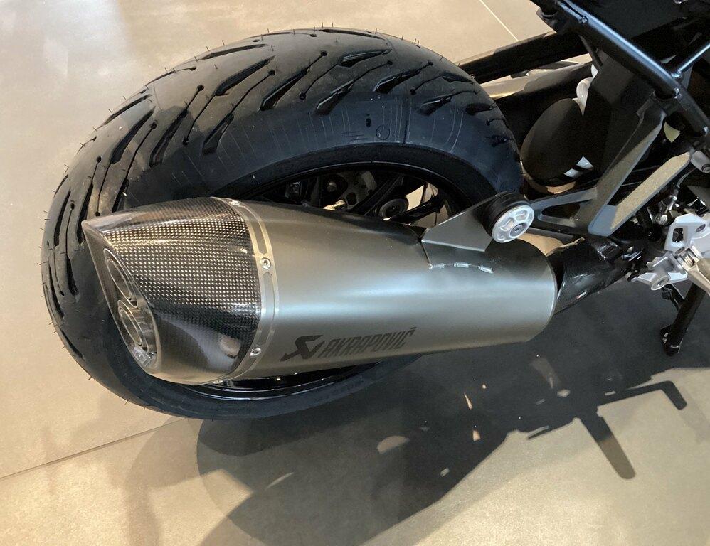 R 1250 R