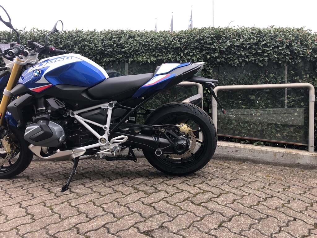 R 1250 R
