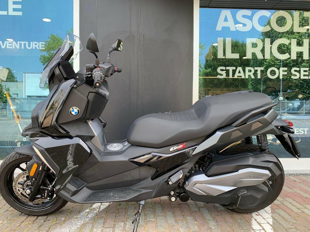 C 400 X