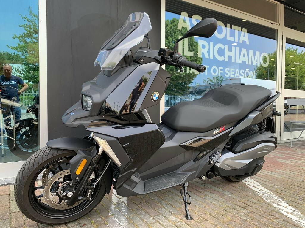 C 400 X
