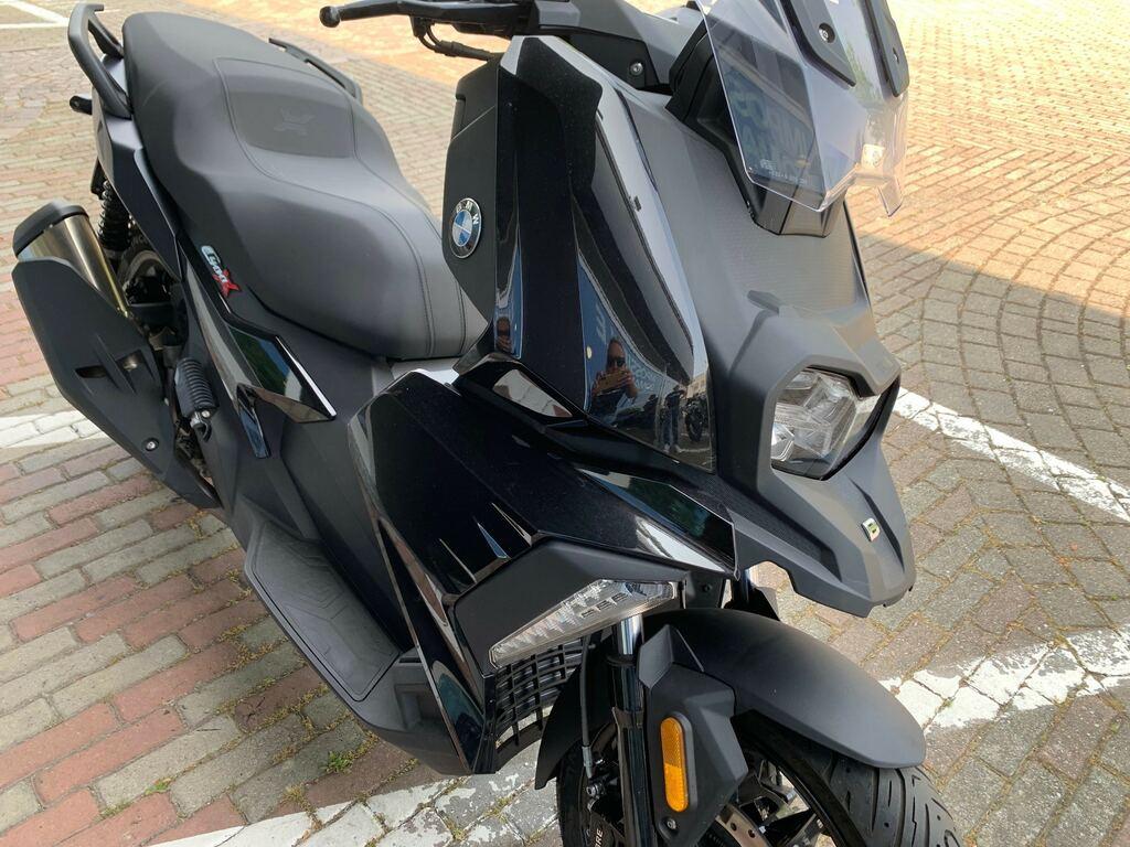 C 400 X
