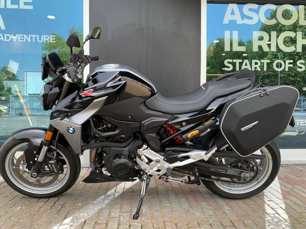 F 900 R