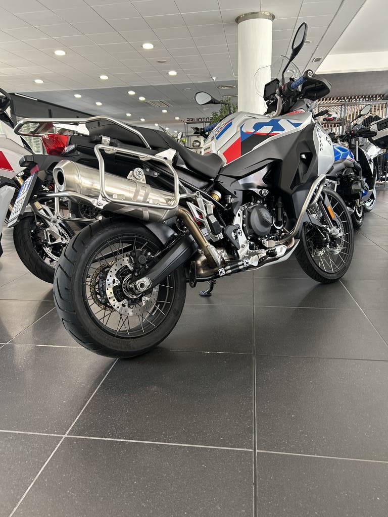 F 900 GS