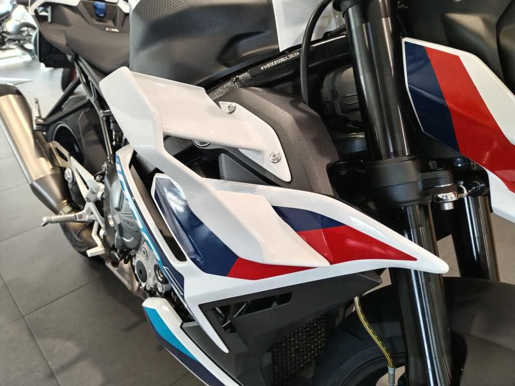 M 1000 R