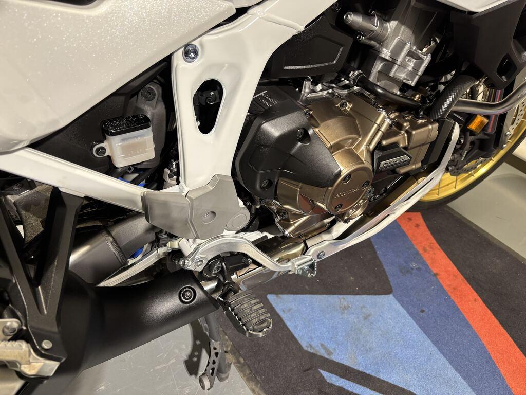 AFRICA TWIN 1100