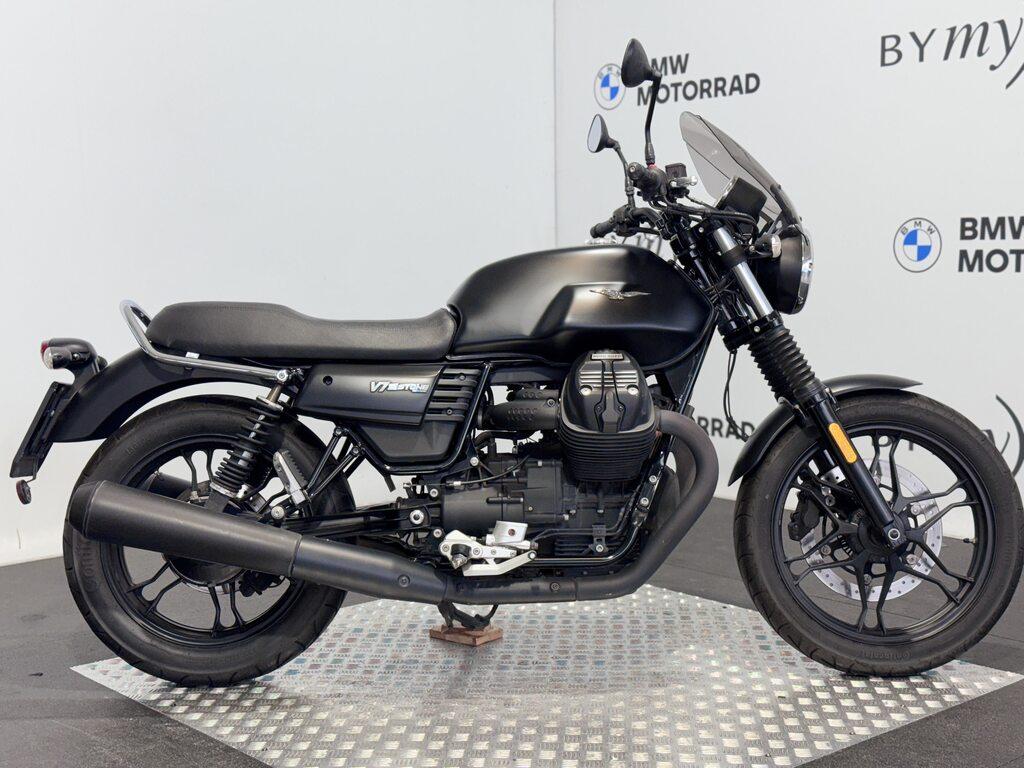 V7 III 750