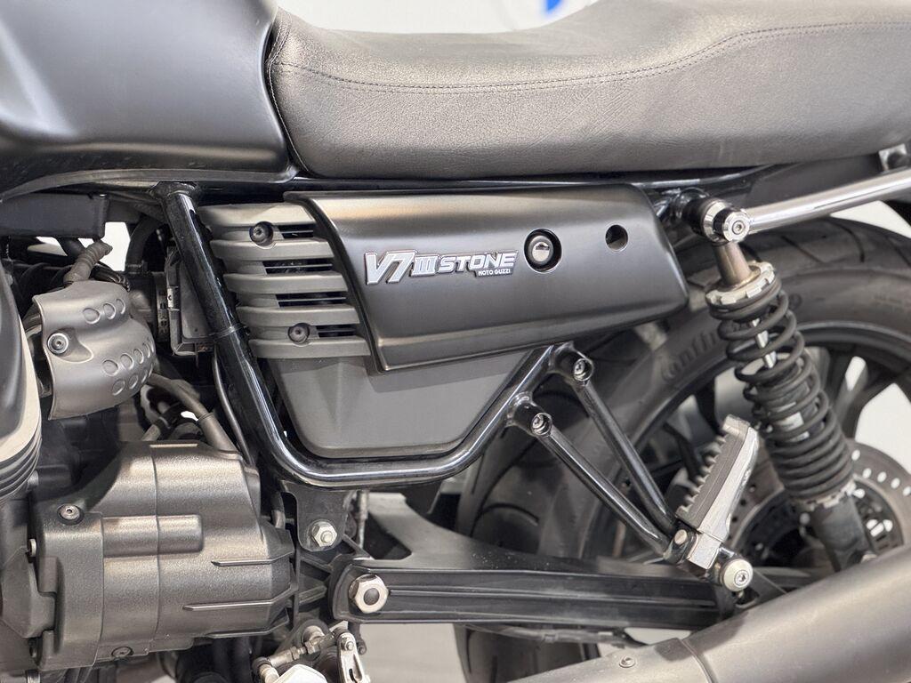 V7 III 750