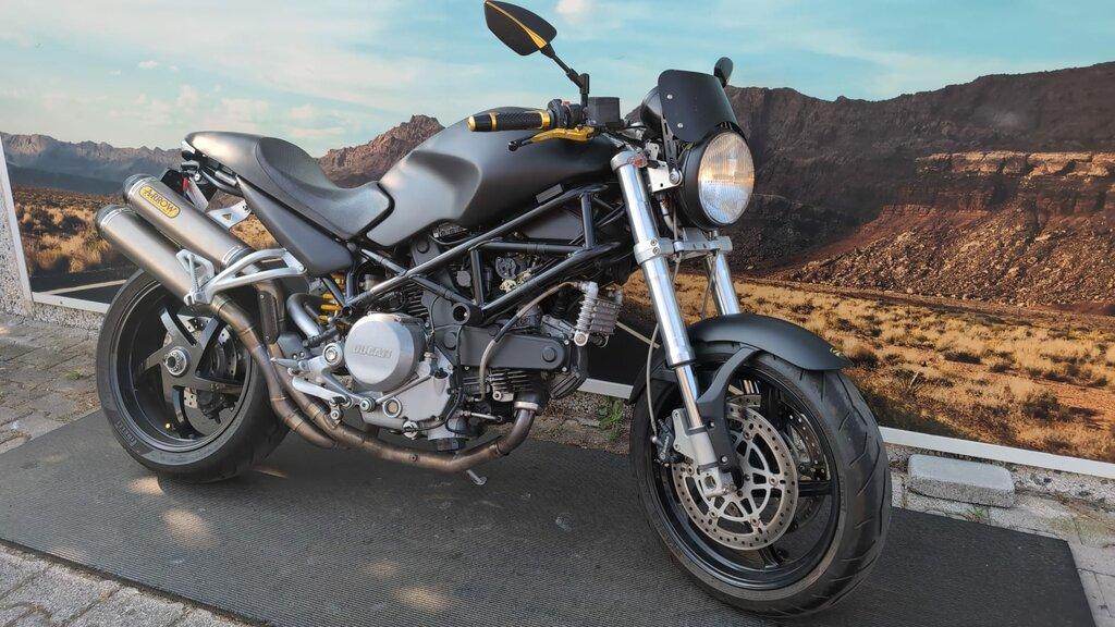 MONSTER 800
