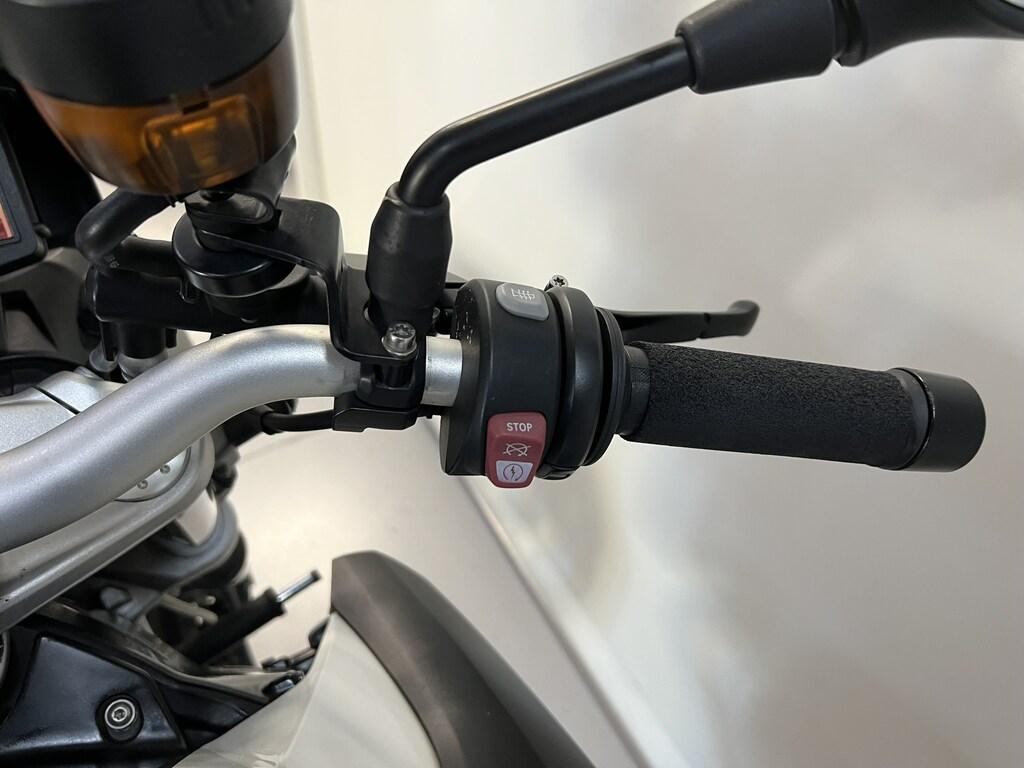 F 800 R