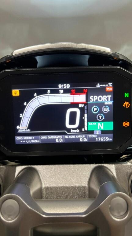 CB 1000 R