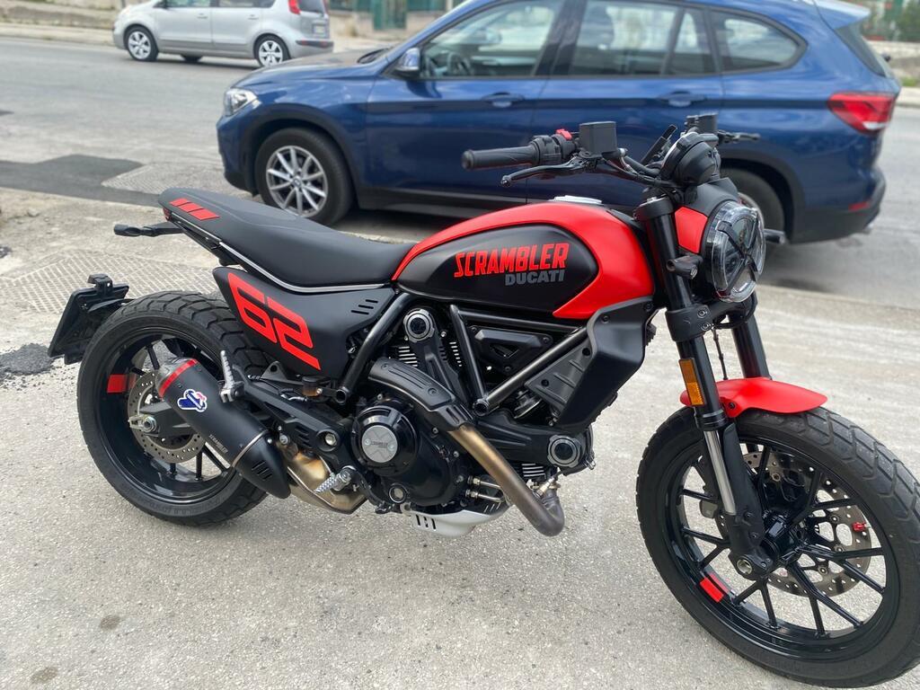 SCRAMBLER 800