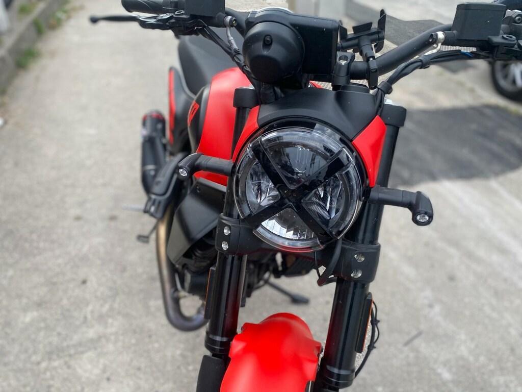 SCRAMBLER 800