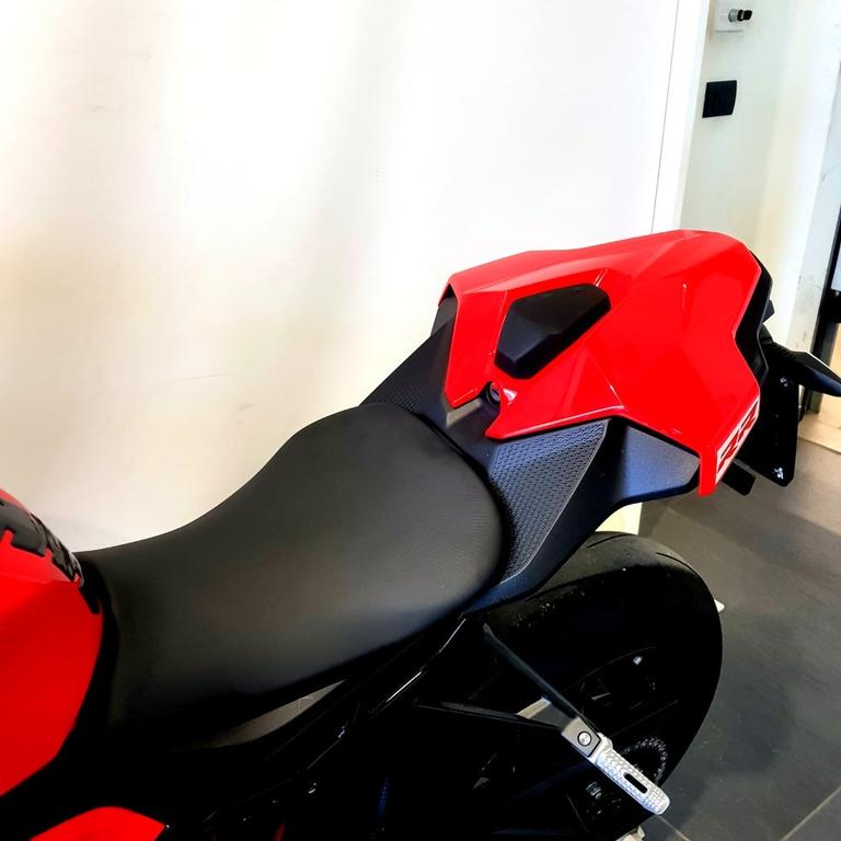 S 1000 RR