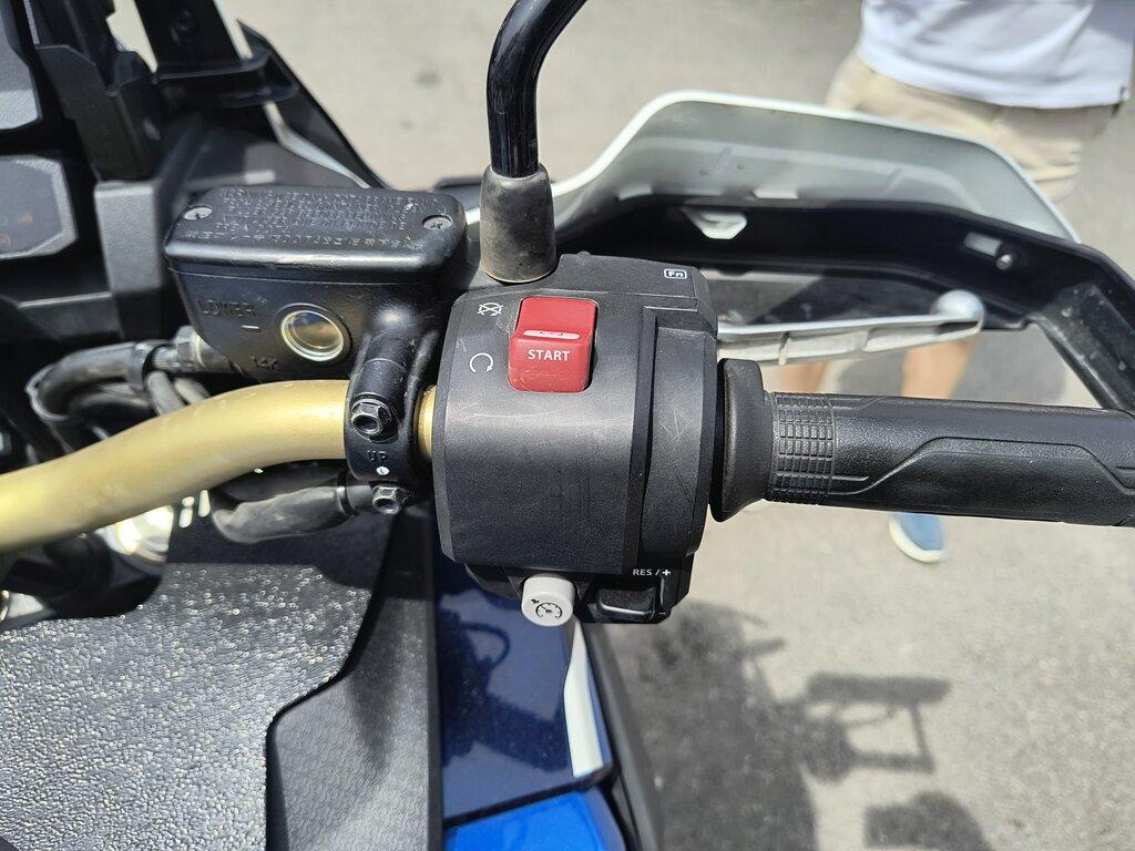 AFRICA TWIN 1100