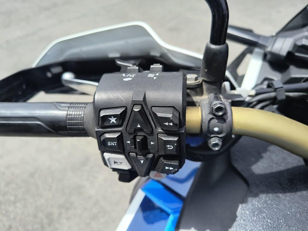 AFRICA TWIN 1100