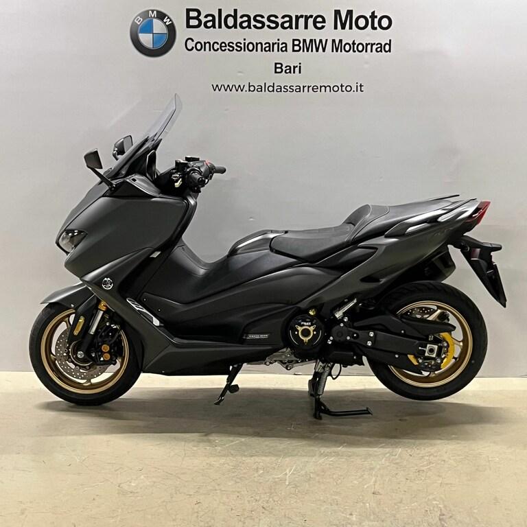 T-MAX 560