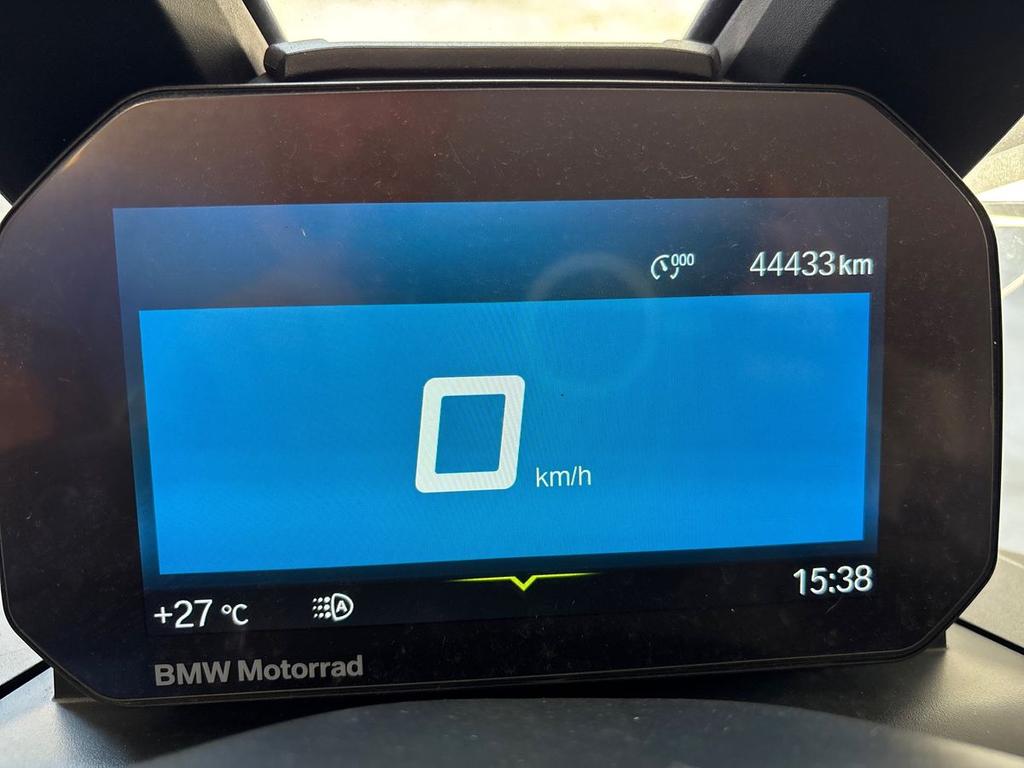 C 400 X