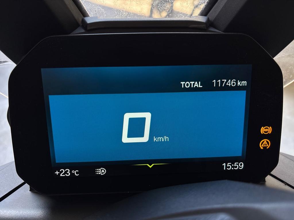 C 400 X