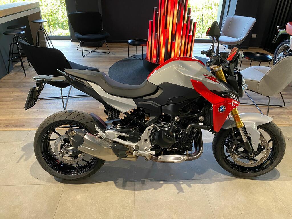 F 900 R
