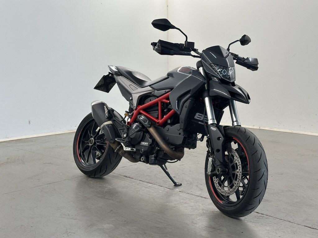 HYPERMOTARD 821
