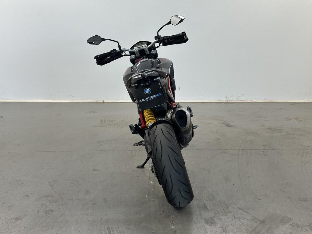 HYPERMOTARD 821