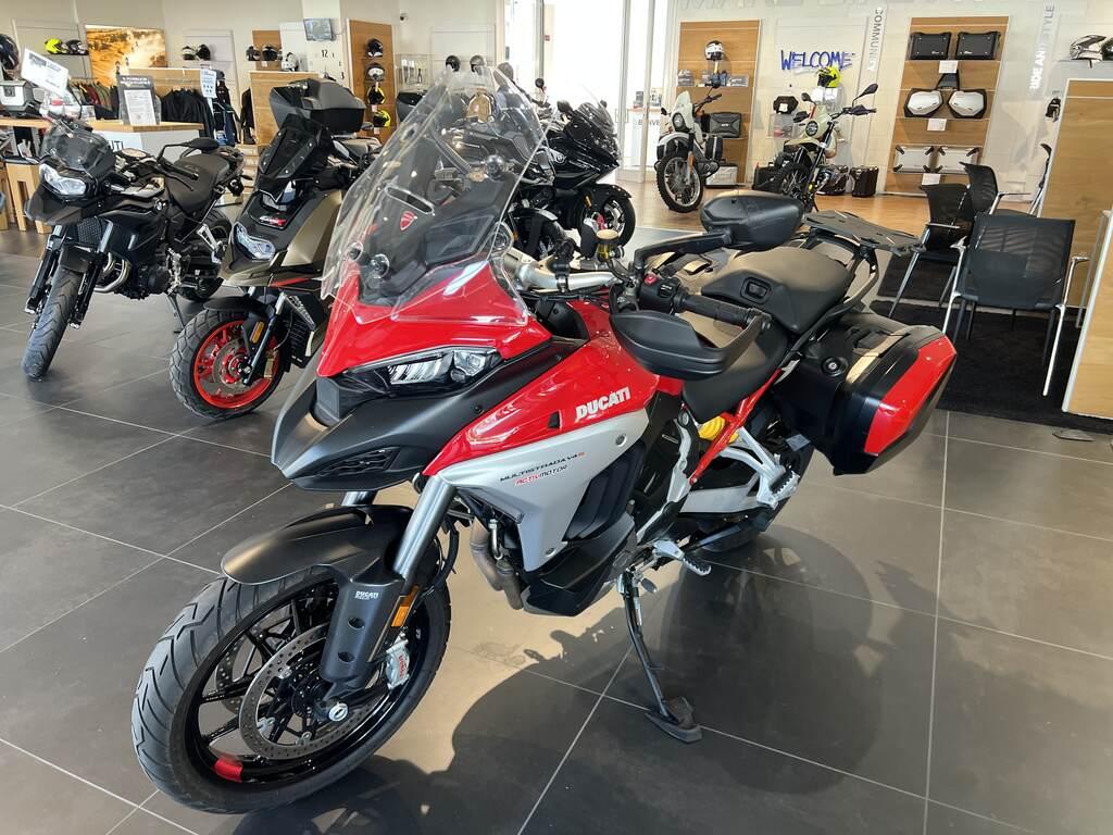 MULTISTRADA V4