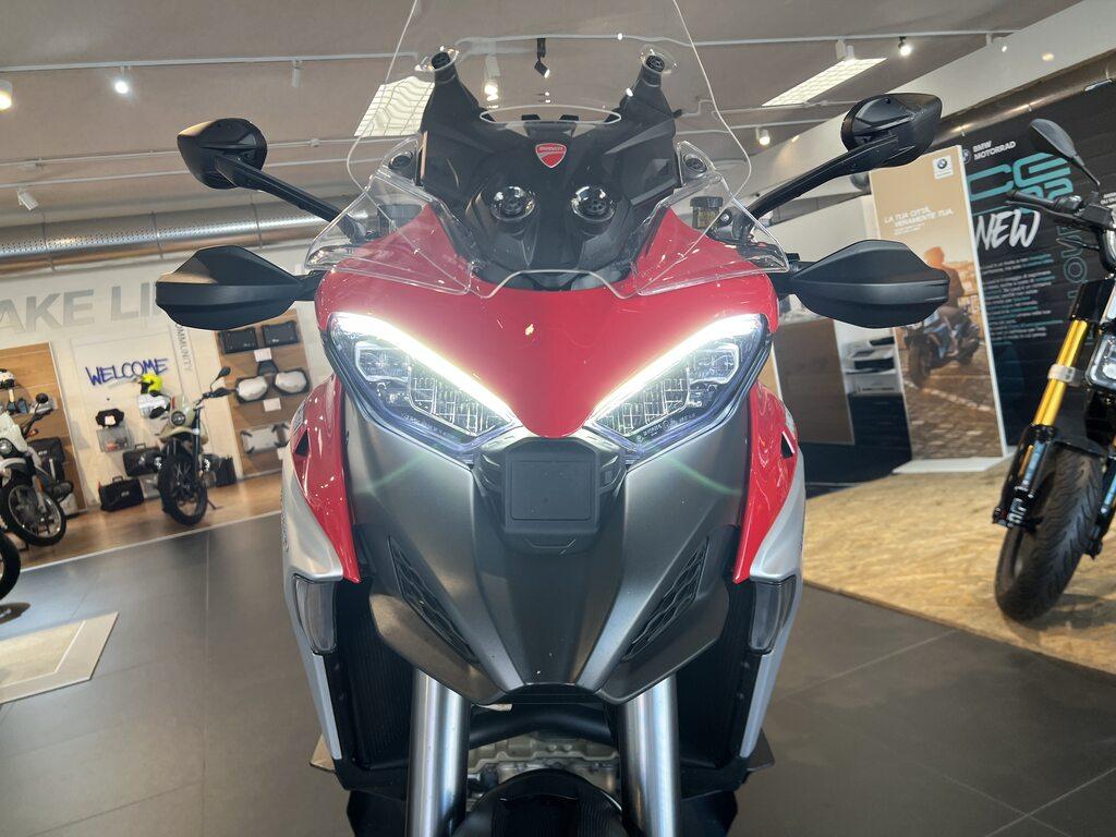 MULTISTRADA V4