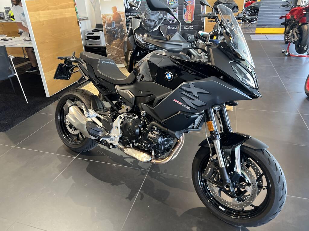 F 900 XR