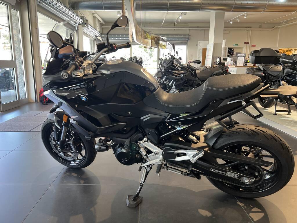 F 900 XR