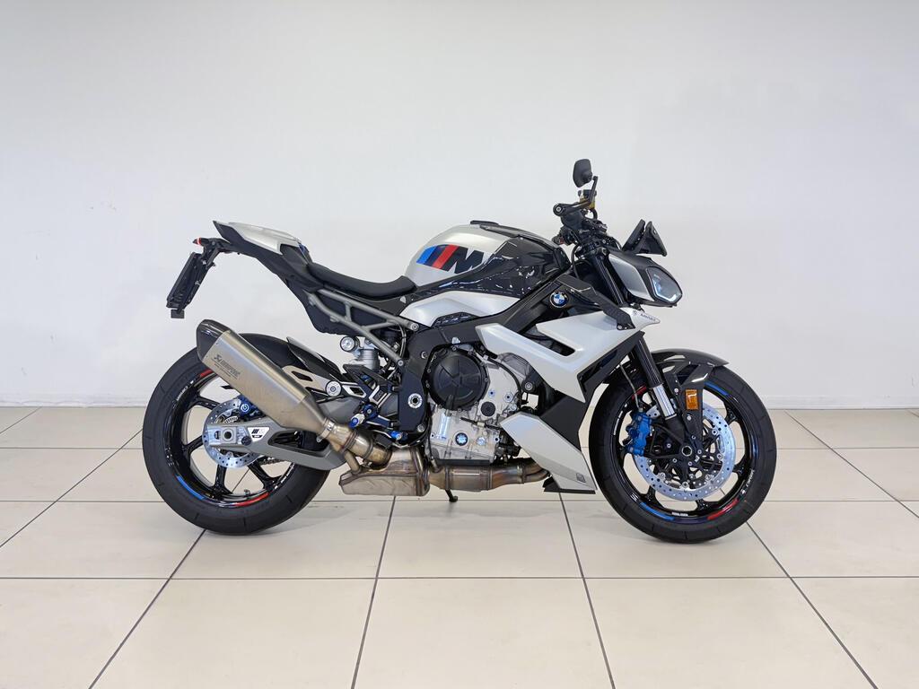 M 1000 R