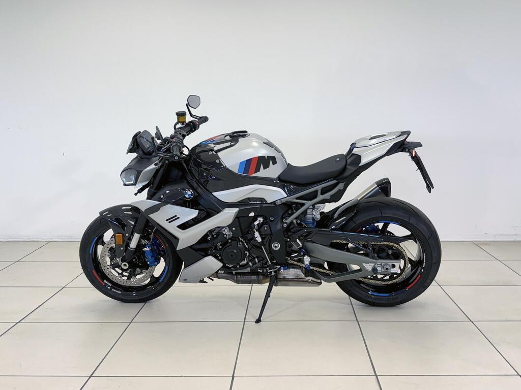 M 1000 R