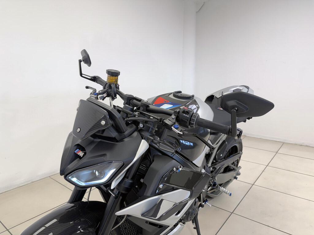 M 1000 R