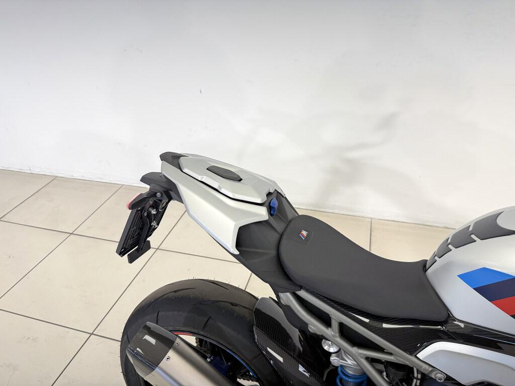 M 1000 R
