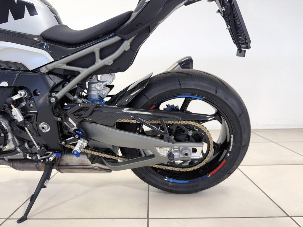M 1000 R