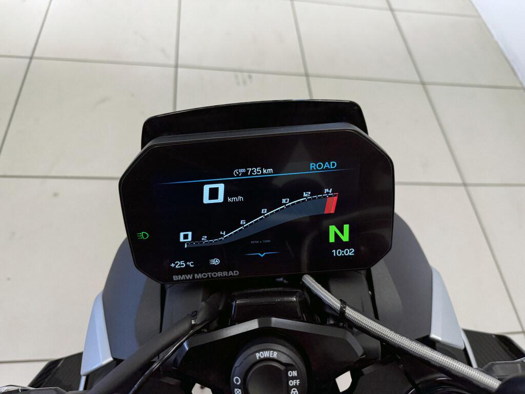 M 1000 R