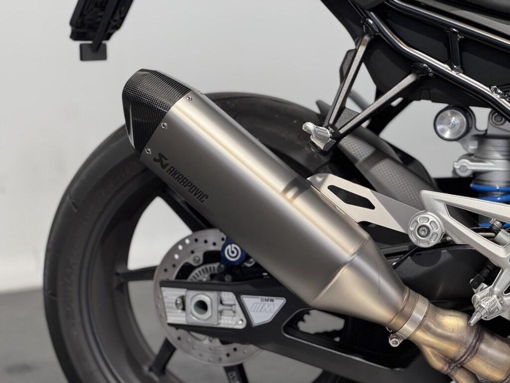 M 1000 R