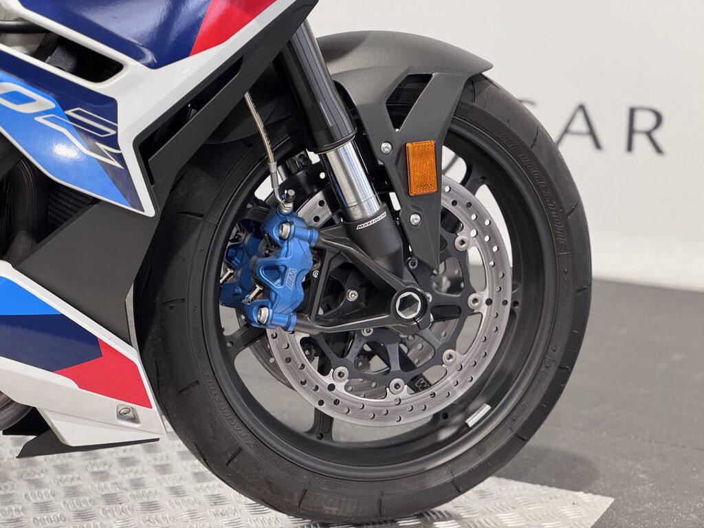 M 1000 R