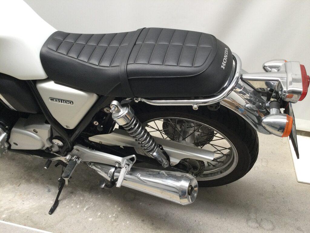 CB 1100