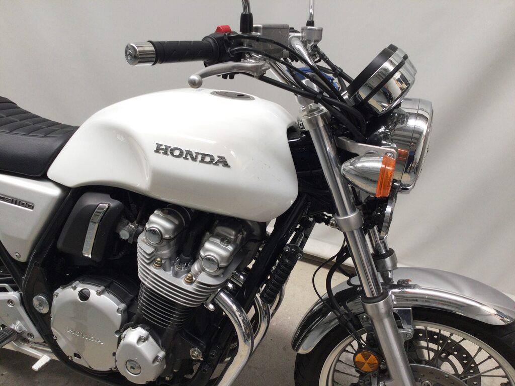 CB 1100