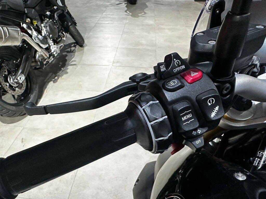 R 1250 R