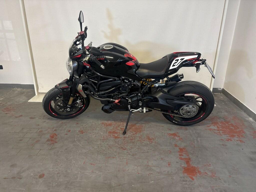 MONSTER 1200