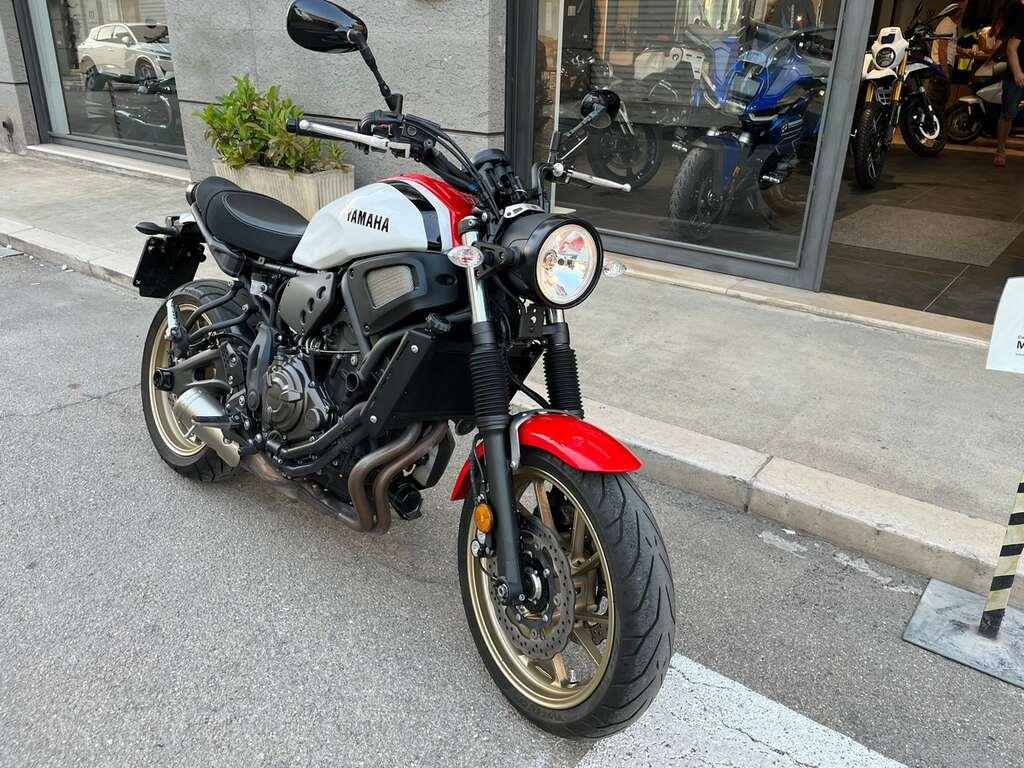 XSR 700