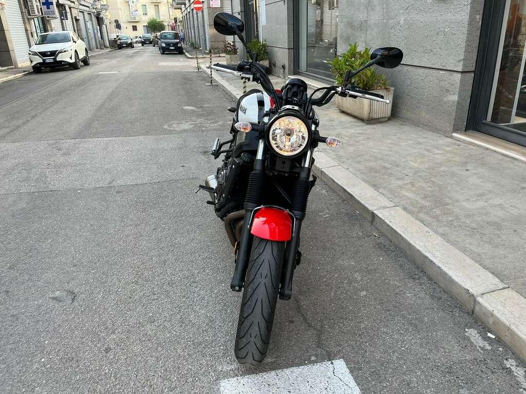 XSR 700