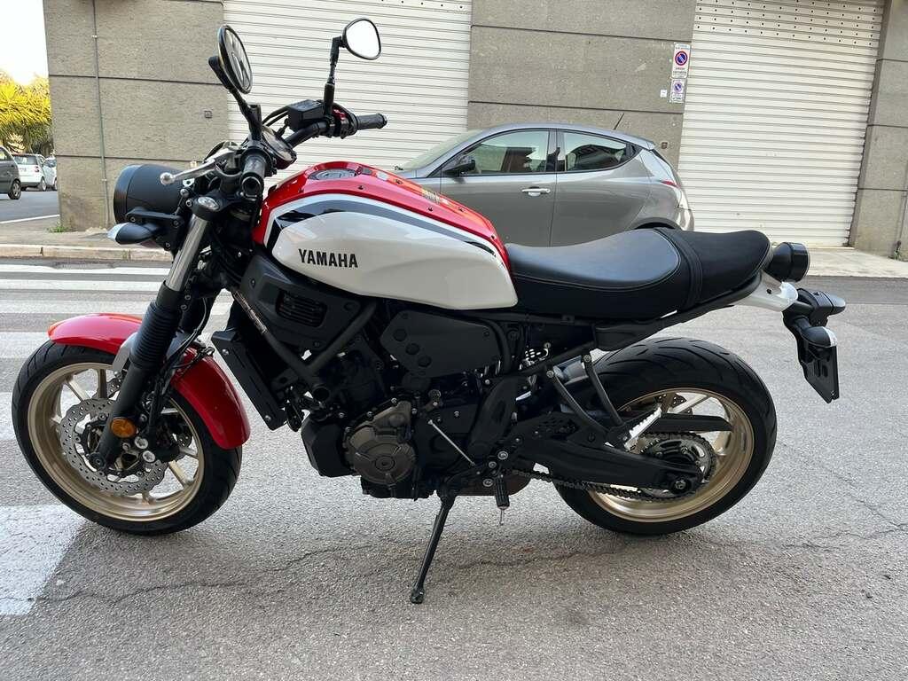 XSR 700