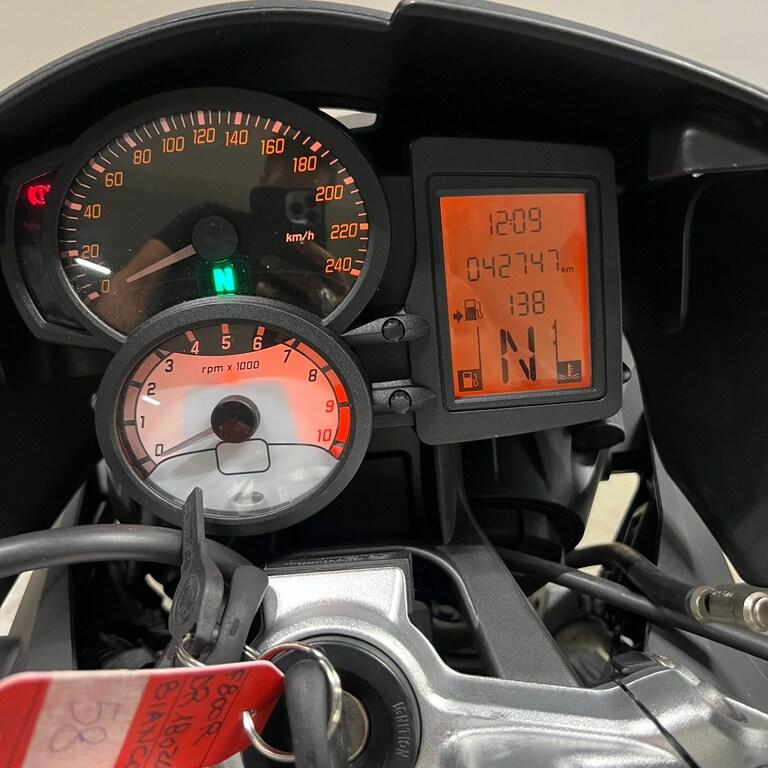 F 800 R